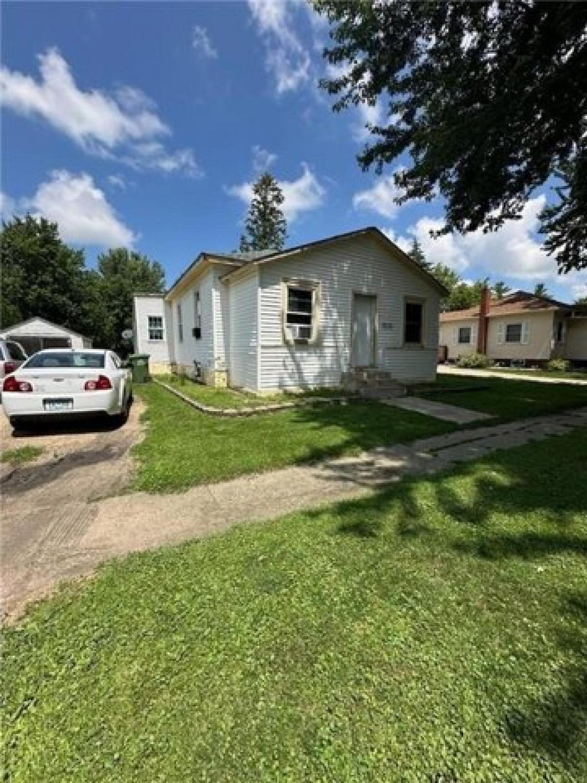 Picture of Home For Sale in Worthington, Minnesota, United States