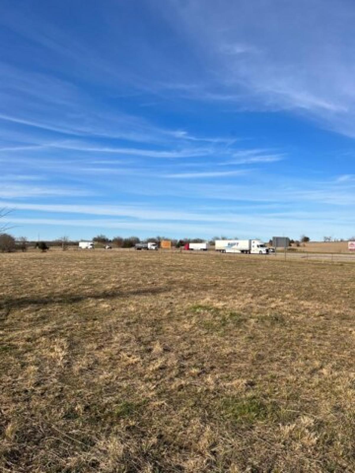 Picture of Residential Land For Sale in Ardmore, Oklahoma, United States