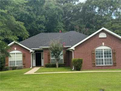 Home For Sale in Grand Bay, Alabama