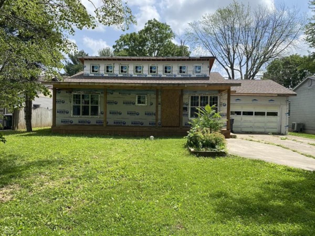 Picture of Home For Sale in Pendleton, Indiana, United States