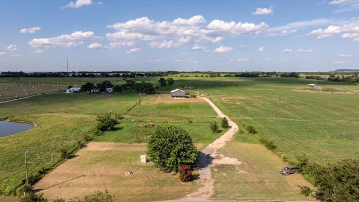 Picture of Home For Sale in Tolar, Texas, United States