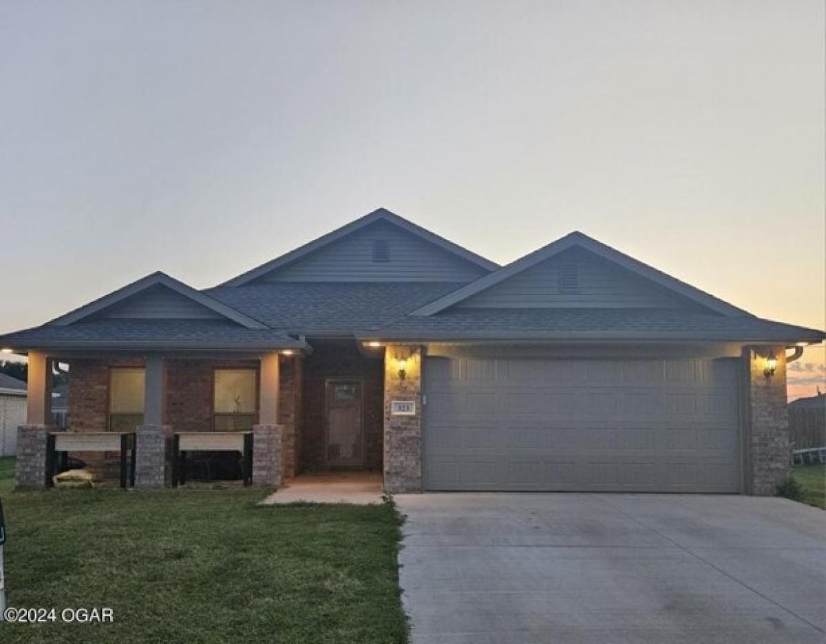 Picture of Home For Sale in Webb City, Missouri, United States