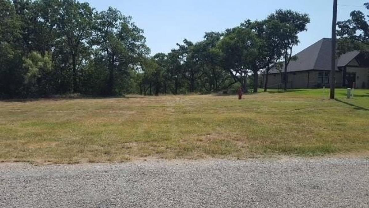 Picture of Residential Land For Sale in Runaway Bay, Texas, United States