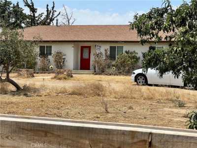 Home For Sale in Mojave, California