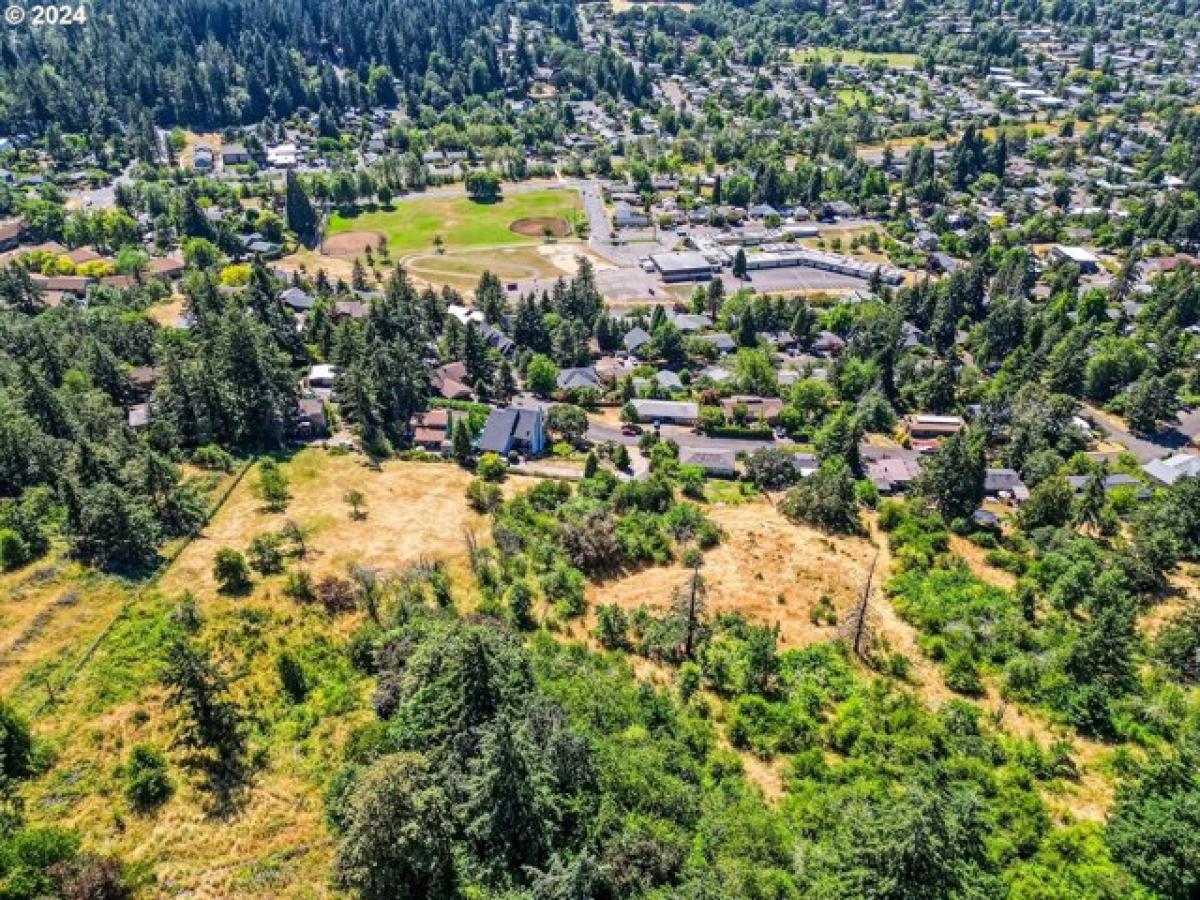 Picture of Residential Land For Sale in Eugene, Oregon, United States