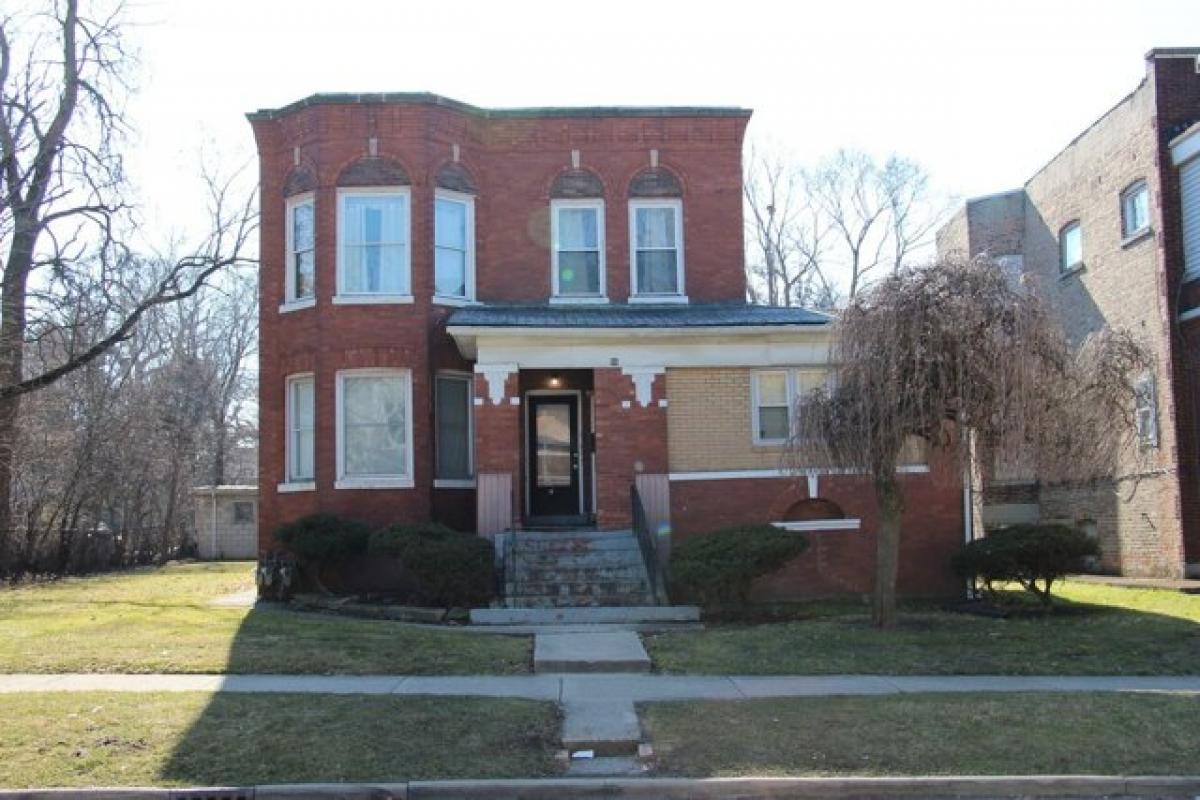 Picture of Home For Sale in Chicago Heights, Illinois, United States