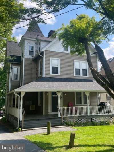 Home For Rent in Ardmore, Pennsylvania