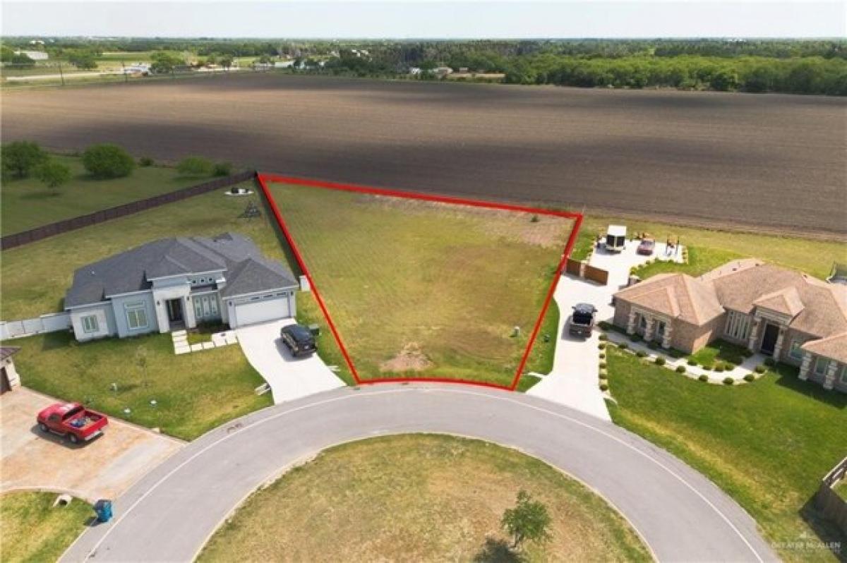 Picture of Residential Land For Sale in Los Fresnos, Texas, United States