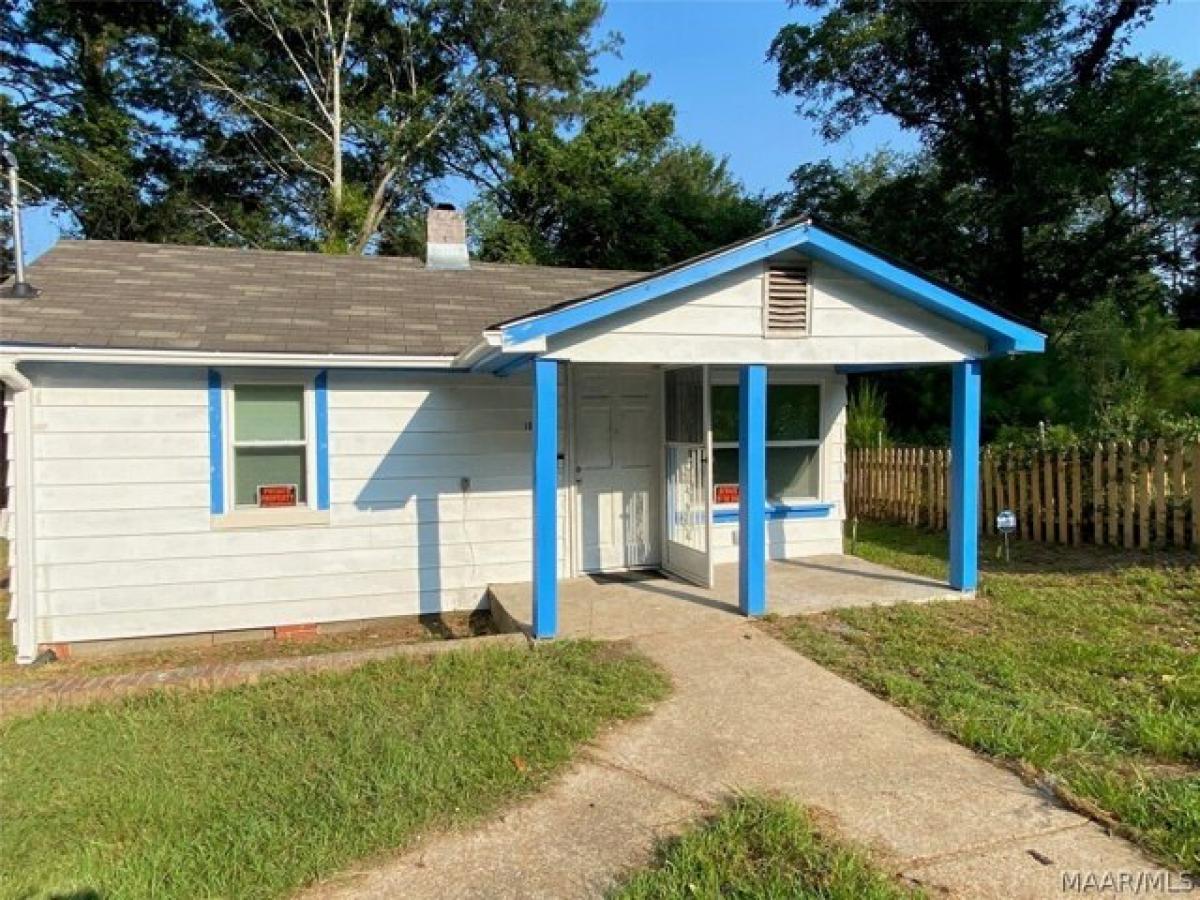 Picture of Home For Sale in Tuskegee, Alabama, United States