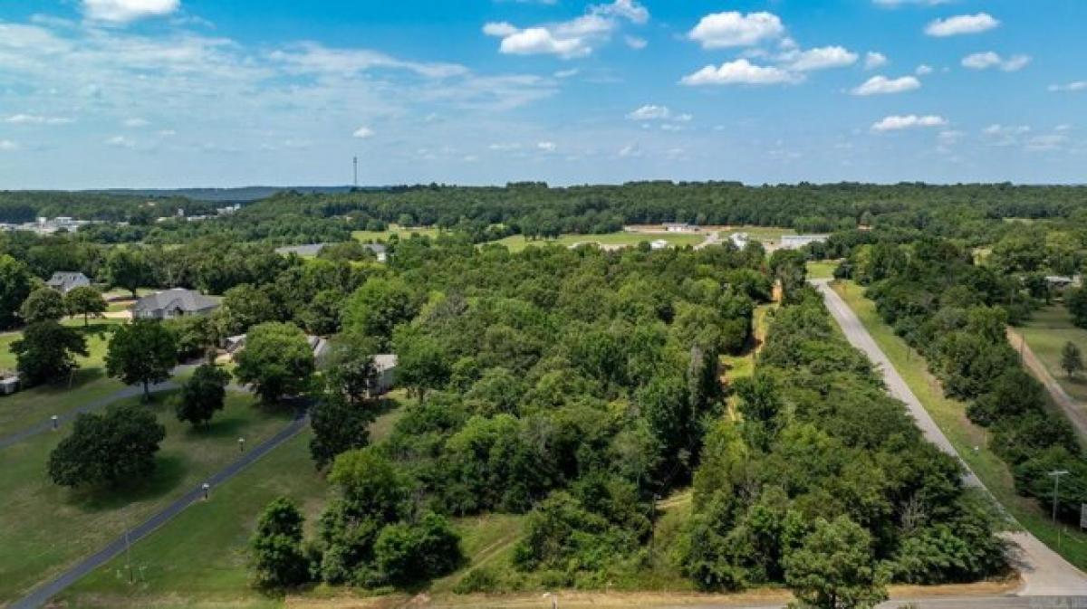 Picture of Residential Land For Sale in Greenbrier, Arkansas, United States