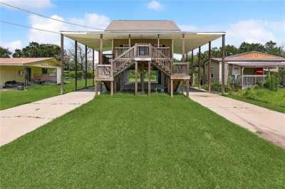 Home For Sale in Lafitte, Louisiana