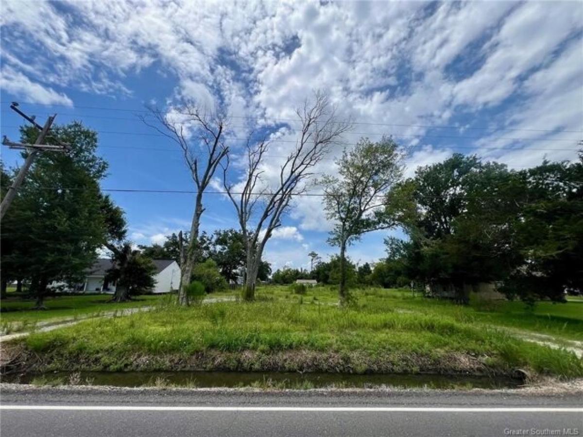 Picture of Residential Land For Sale in Lake Charles, Louisiana, United States