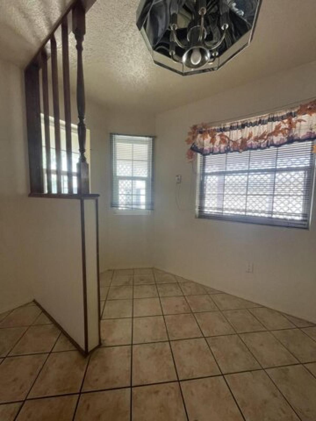 Picture of Home For Sale in Belen, New Mexico, United States