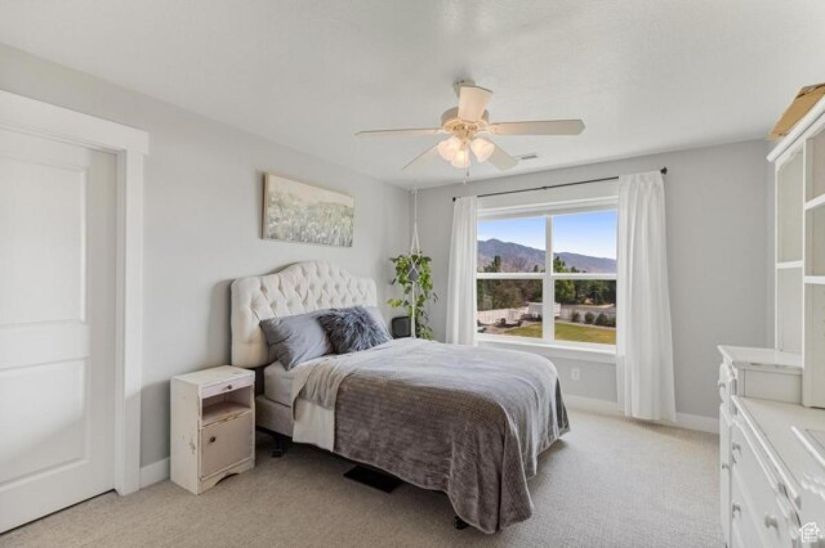 Picture of Home For Sale in Hyde Park, Utah, United States