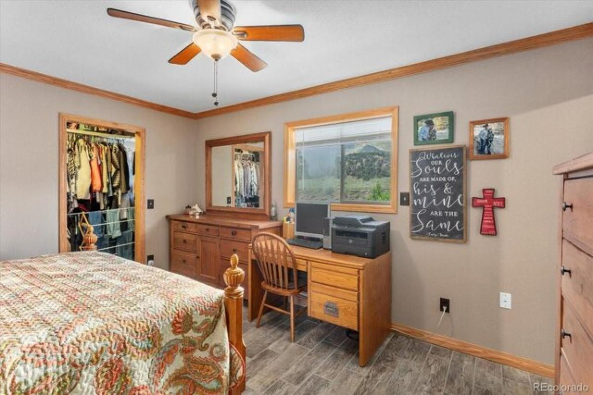 Picture of Home For Sale in Howard, Colorado, United States