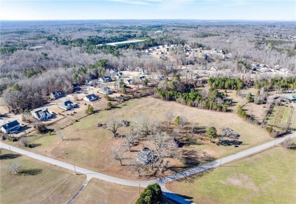 Picture of Residential Land For Sale in Jefferson, Georgia, United States