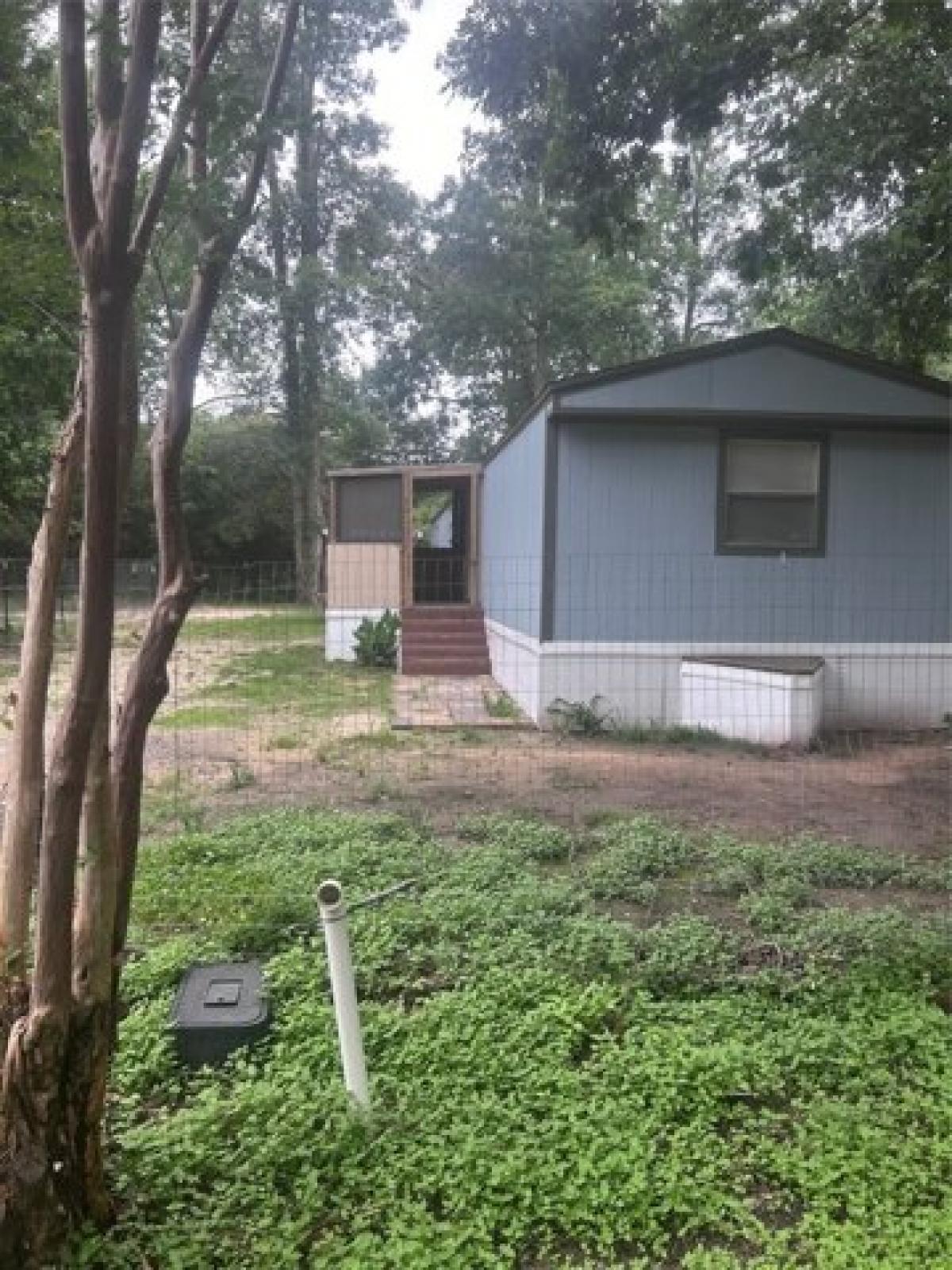 Picture of Home For Sale in Shepherd, Texas, United States