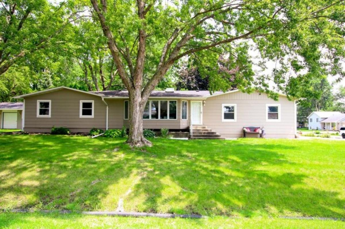 Picture of Home For Sale in Raymond, Iowa, United States