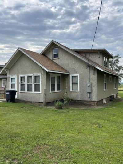 Home For Sale in Delmont, South Dakota