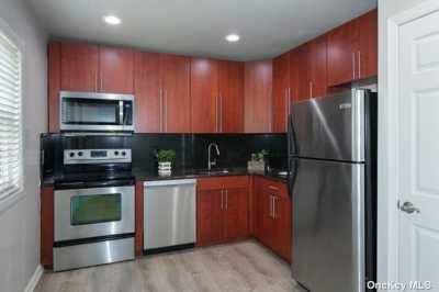 Apartment For Rent in Bohemia, New York