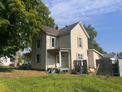 Home For Sale in Hamden, Ohio