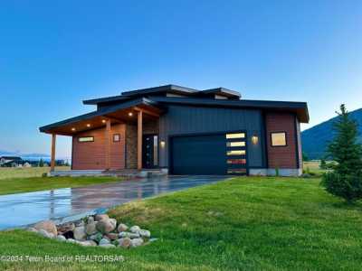 Home For Sale in Alpine, Wyoming