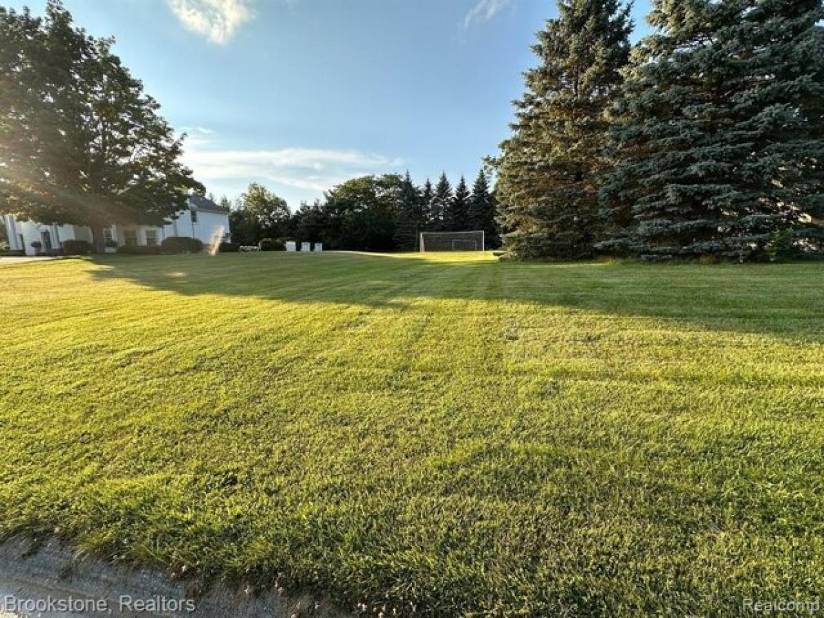 Picture of Residential Land For Sale in Grand Blanc, Michigan, United States