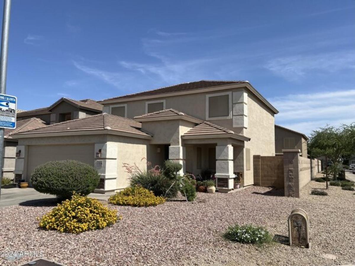 Picture of Home For Sale in Youngtown, Arizona, United States