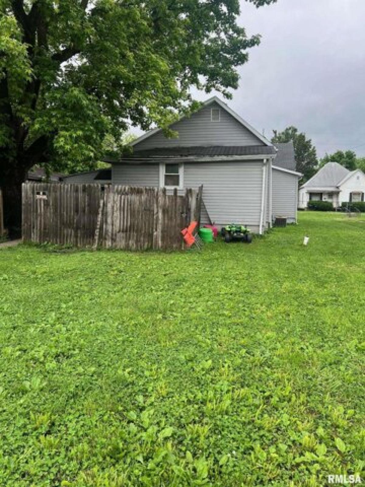 Picture of Home For Sale in Herrin, Illinois, United States