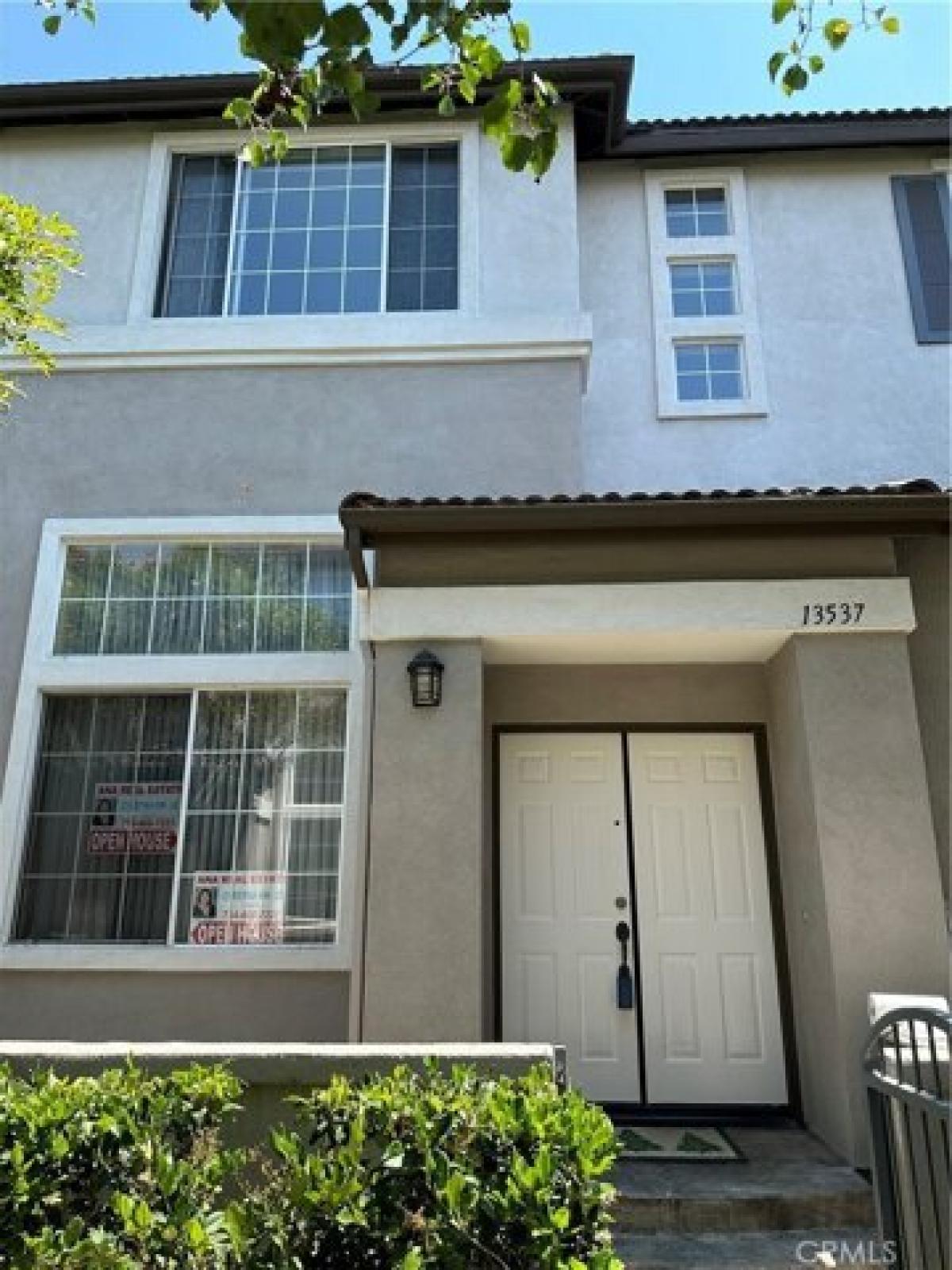 Picture of Home For Sale in Westminster, California, United States