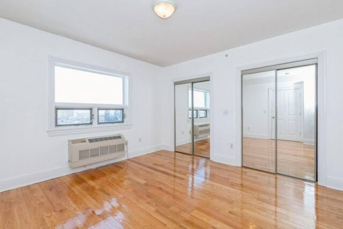 Picture of Home For Rent in Union City, New Jersey, United States