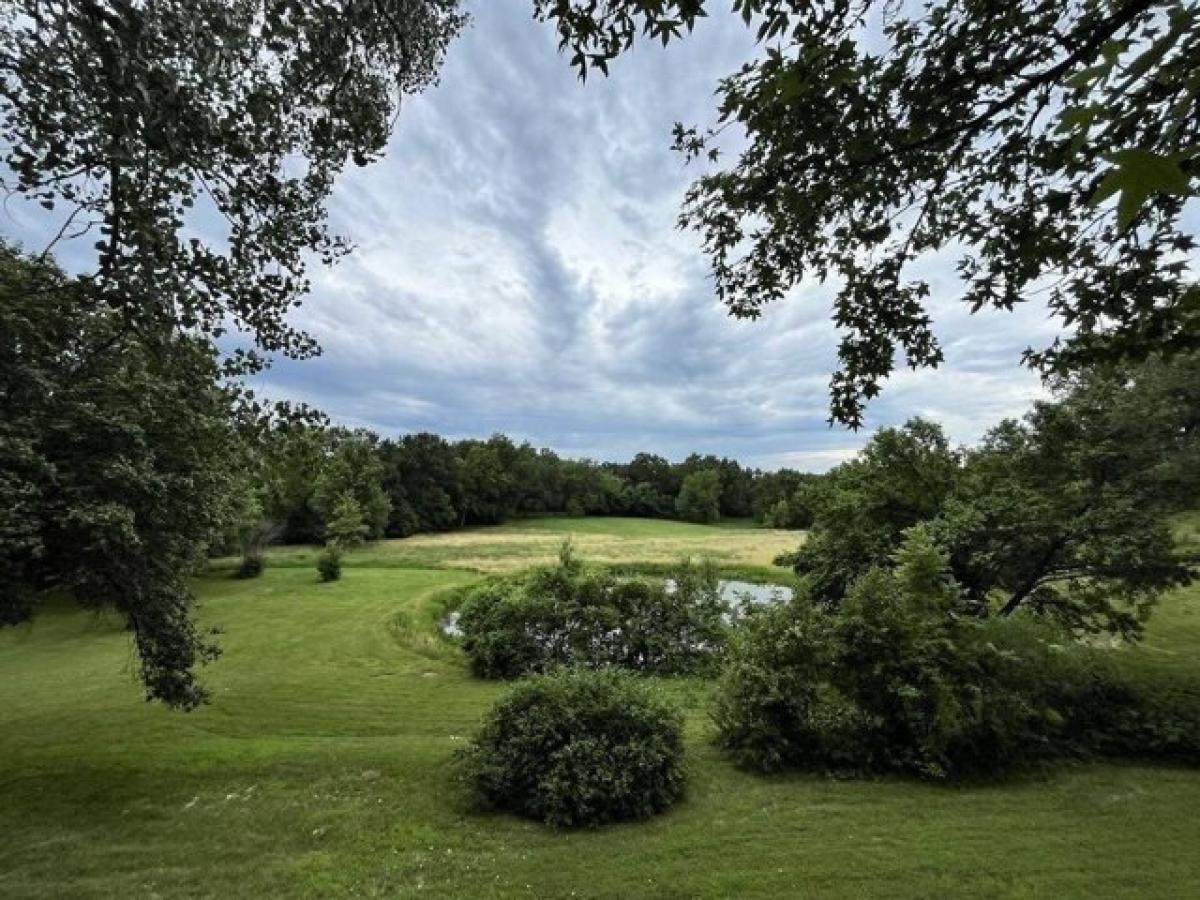 Picture of Home For Sale in Carrollton, Missouri, United States