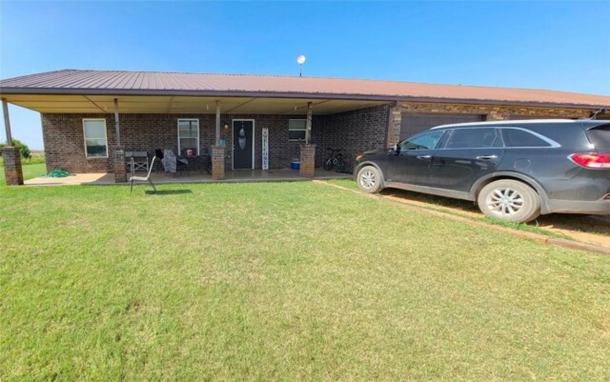 Picture of Home For Rent in Piedmont, Oklahoma, United States