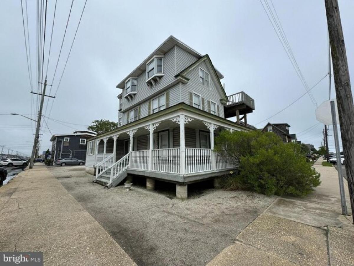 Picture of Home For Sale in Beach Haven, New Jersey, United States