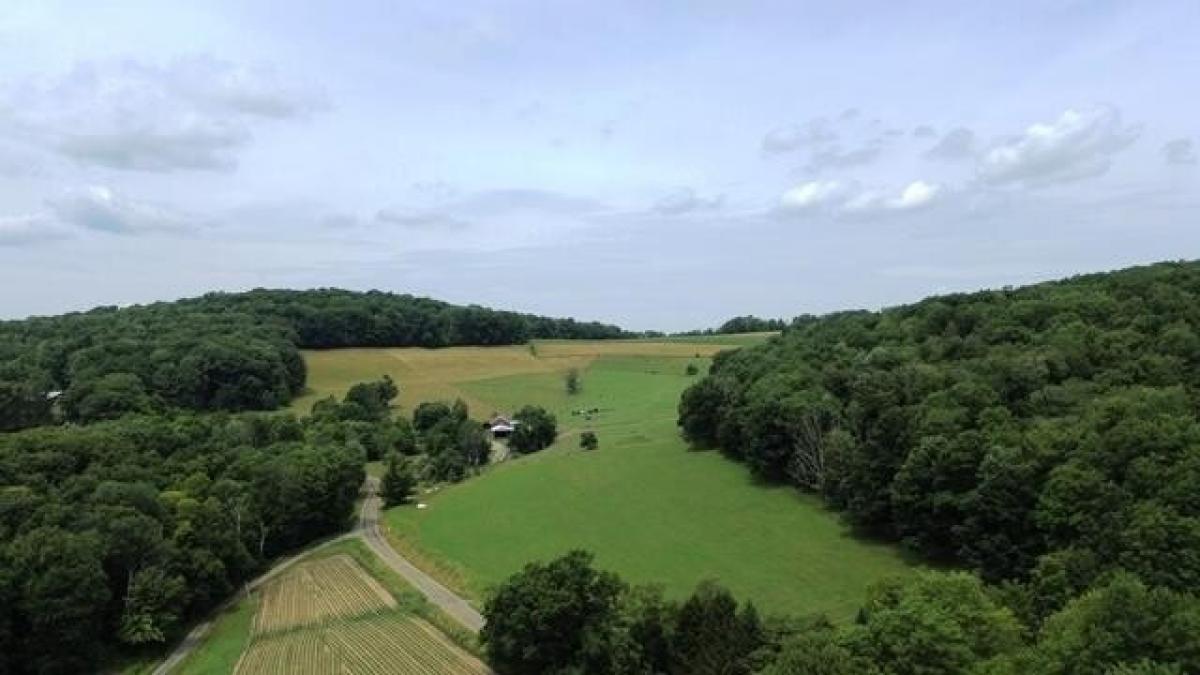 Picture of Home For Sale in Emporium, Pennsylvania, United States