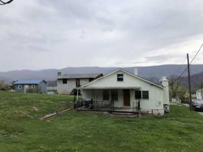 Home For Sale in Selma, Virginia