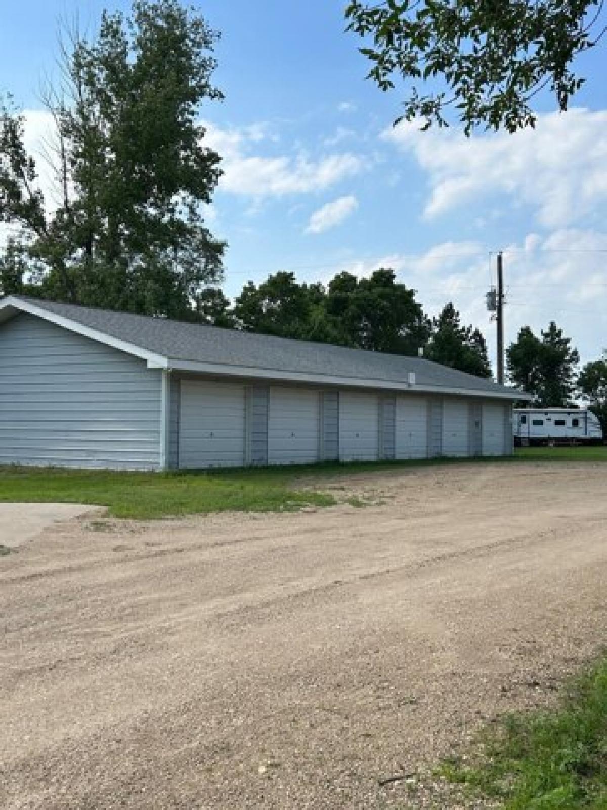 Picture of Home For Sale in Milbank, South Dakota, United States