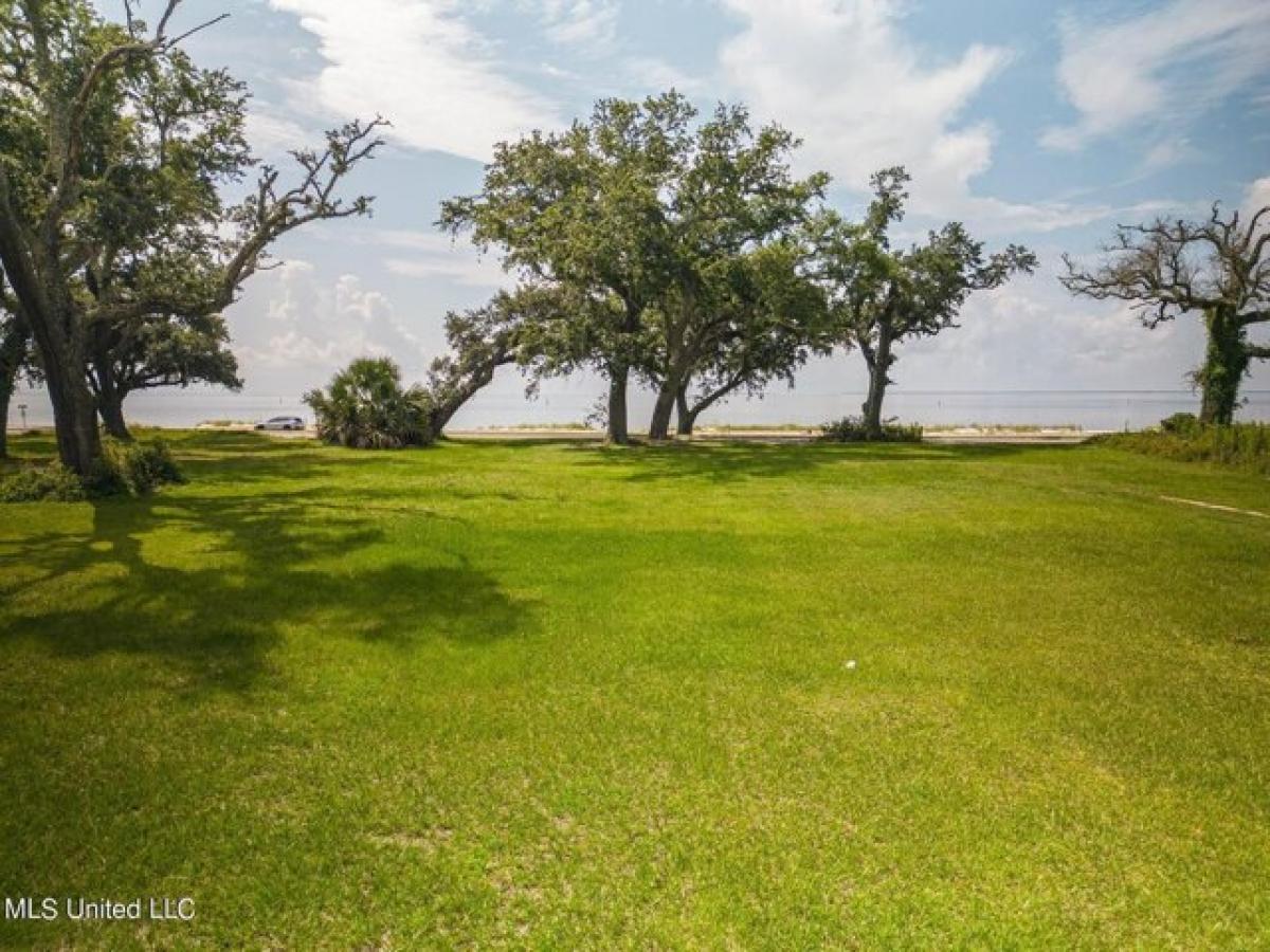 Picture of Residential Land For Sale in Long Beach, Mississippi, United States