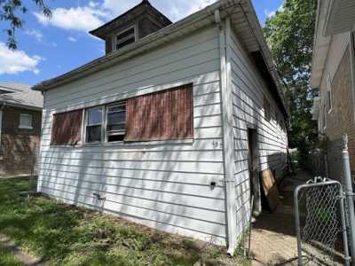 Home For Sale in Bellwood, Illinois