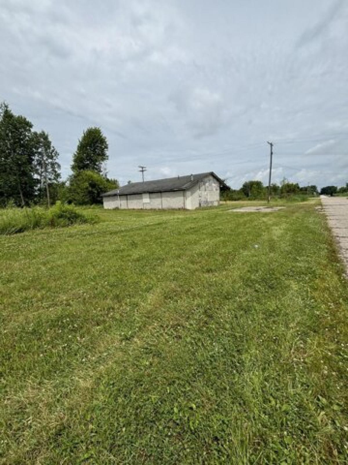 Picture of Residential Land For Sale in Emmett, Michigan, United States