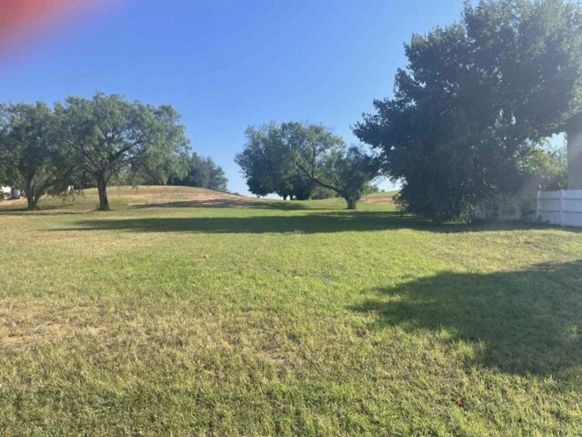 Picture of Residential Land For Sale in Meadowlakes, Texas, United States