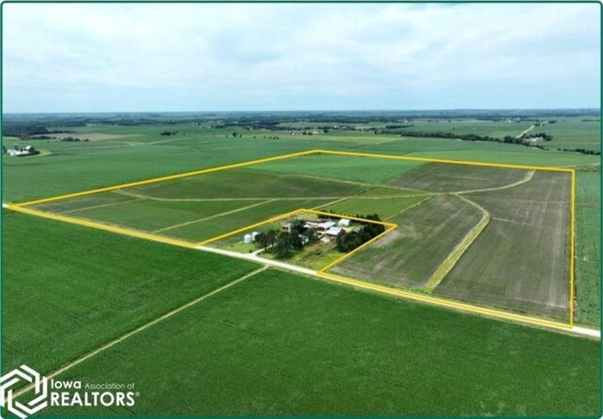 Picture of Residential Land For Sale in Coggon, Iowa, United States