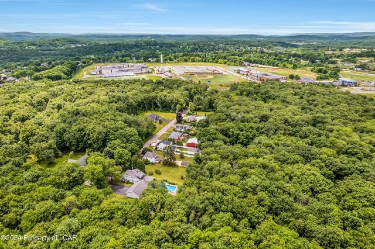 Picture of Residential Land For Sale in Dallas, Pennsylvania, United States