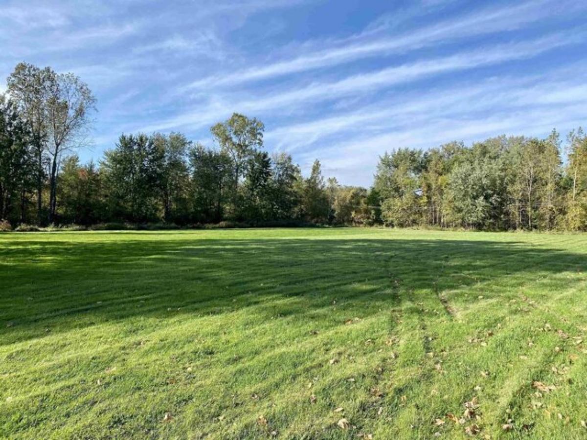 Picture of Residential Land For Sale in Sterling Heights, Michigan, United States