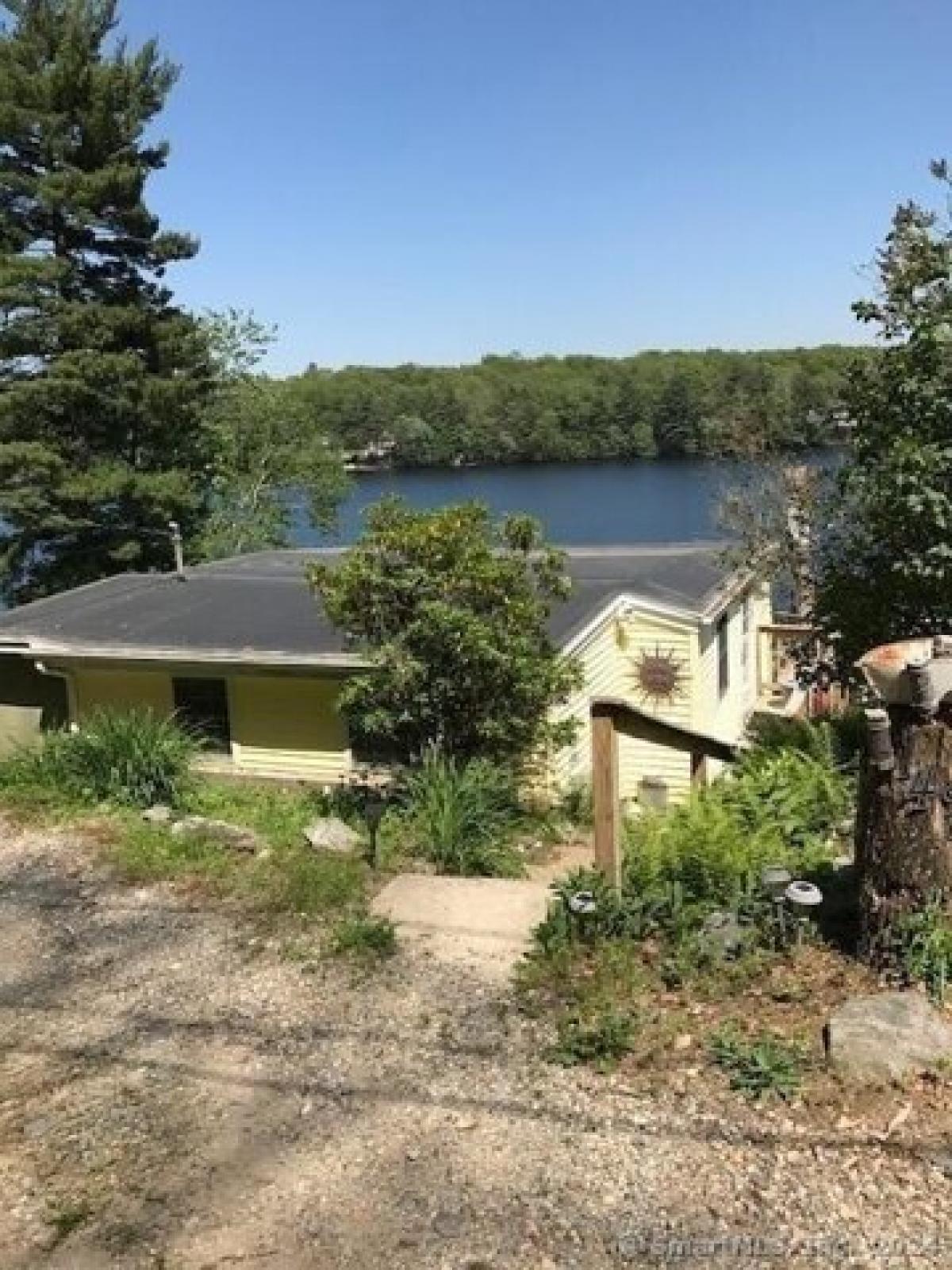 Picture of Home For Sale in Thompson, Connecticut, United States