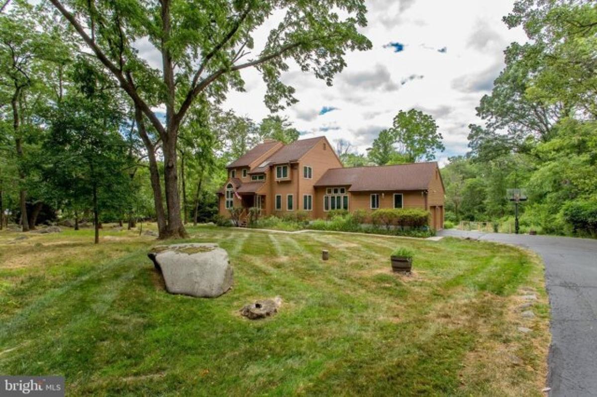 Picture of Home For Sale in Lambertville, New Jersey, United States