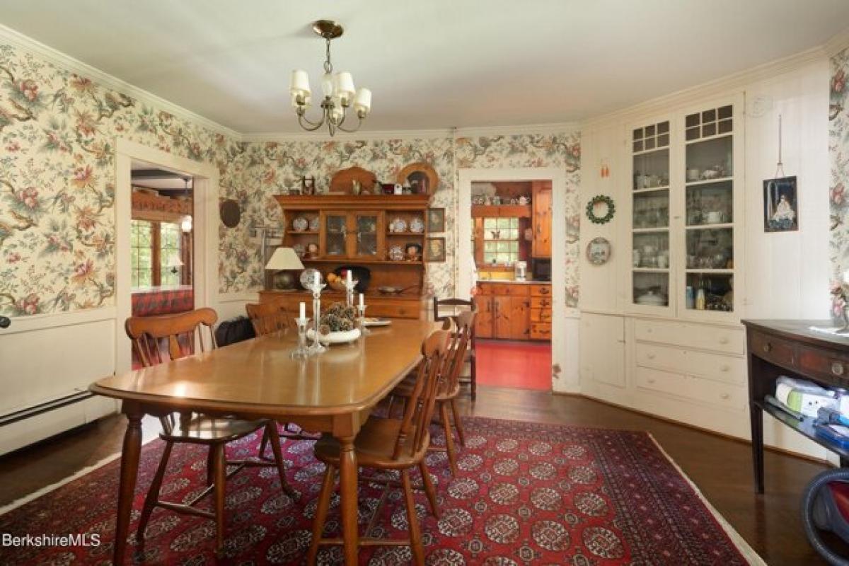 Picture of Home For Sale in New Marlborough, Massachusetts, United States