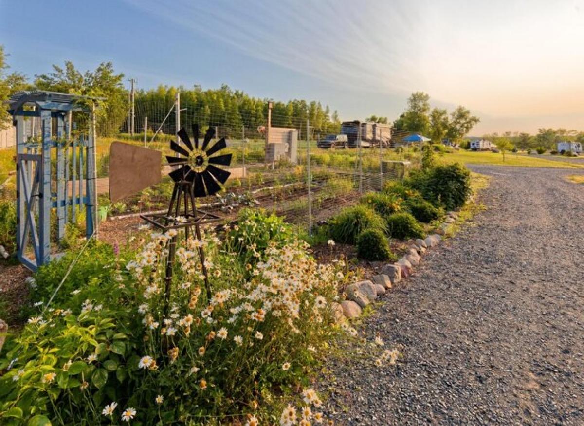 Picture of Residential Land For Sale in Gouldsboro, Maine, United States