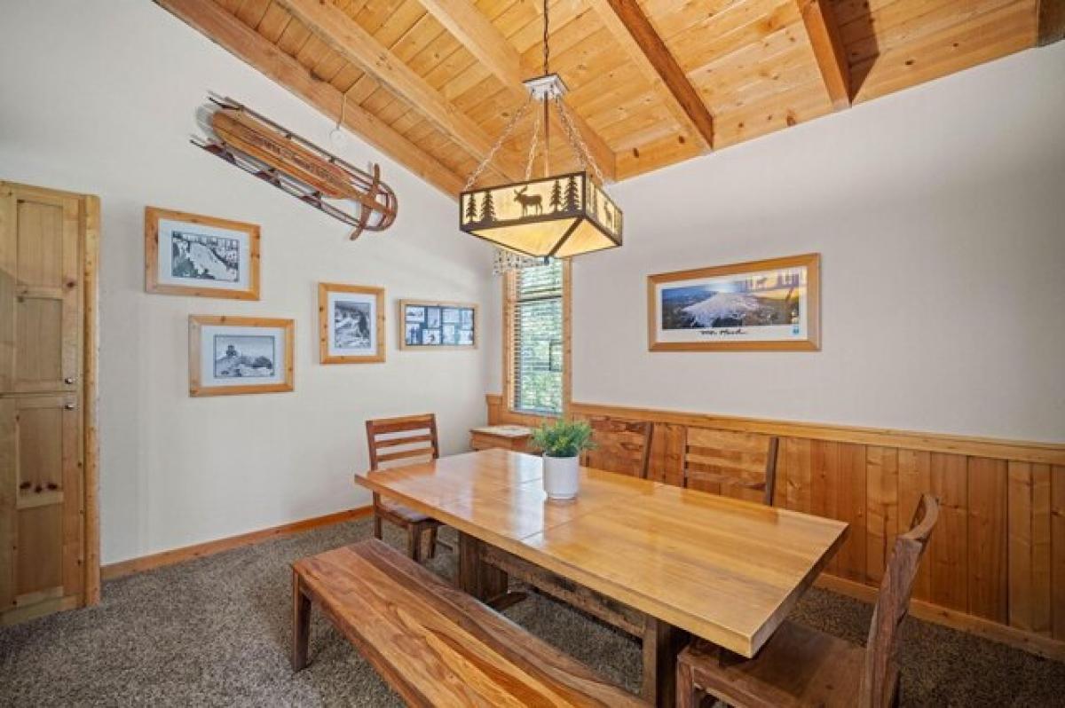 Picture of Home For Sale in Sunriver, Oregon, United States