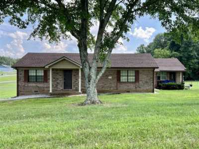 Home For Sale in Franklin, Kentucky